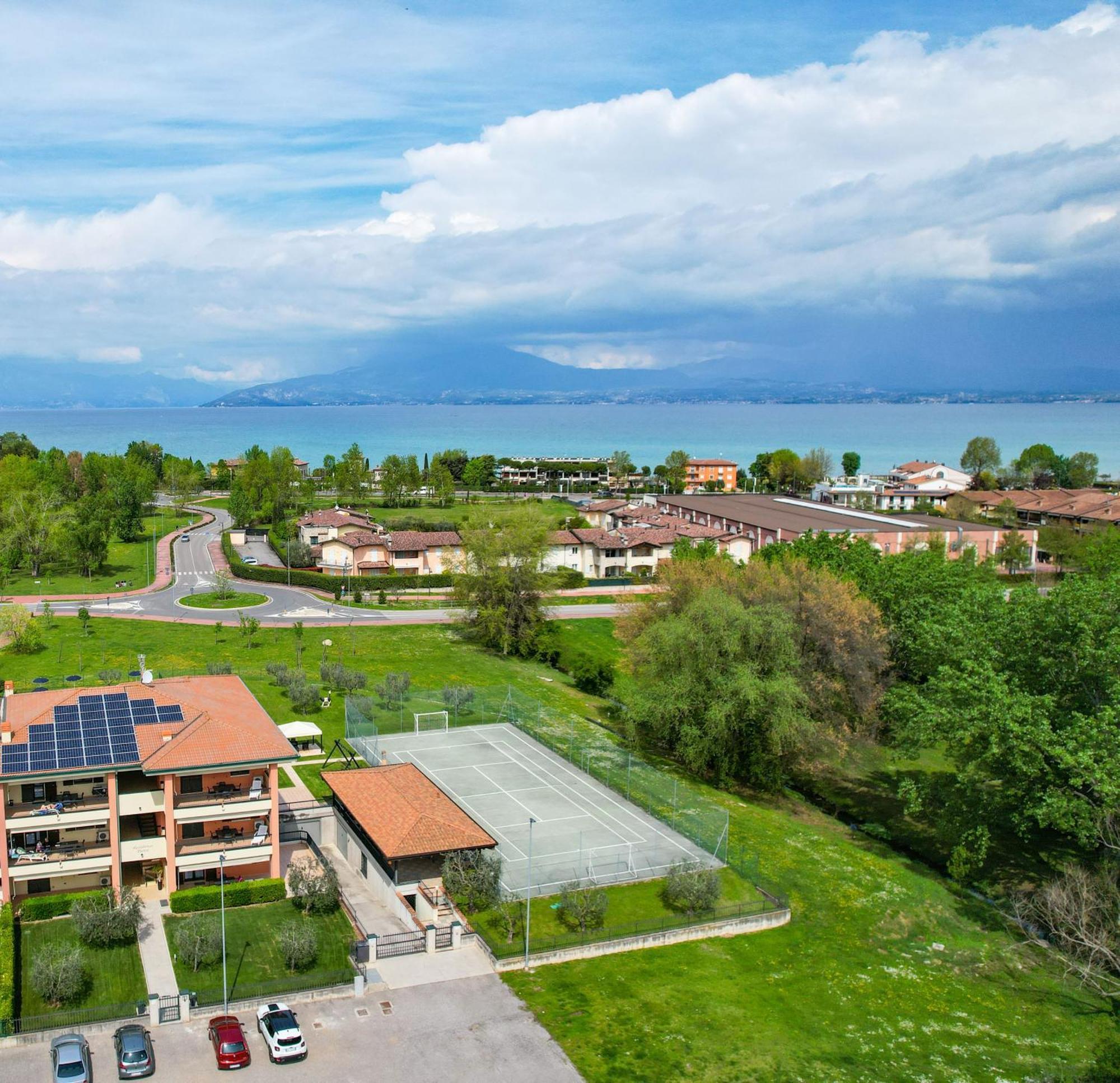 Residence Parco Sirmione Eksteriør billede